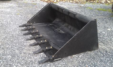 skid steer bucket teeth